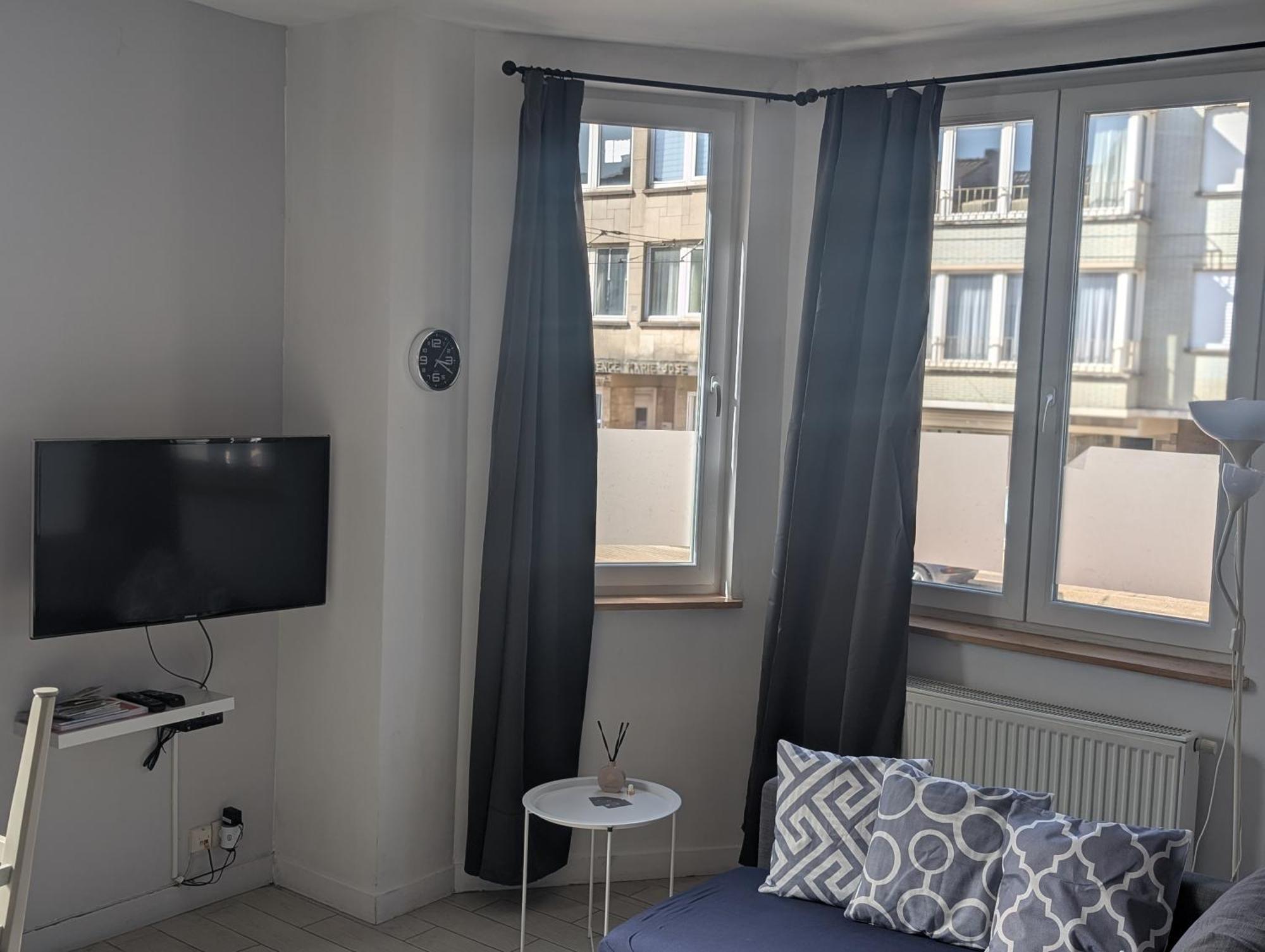 Appartement Spacieux Avec Parking Et Terrasse La Panne Extérieur photo